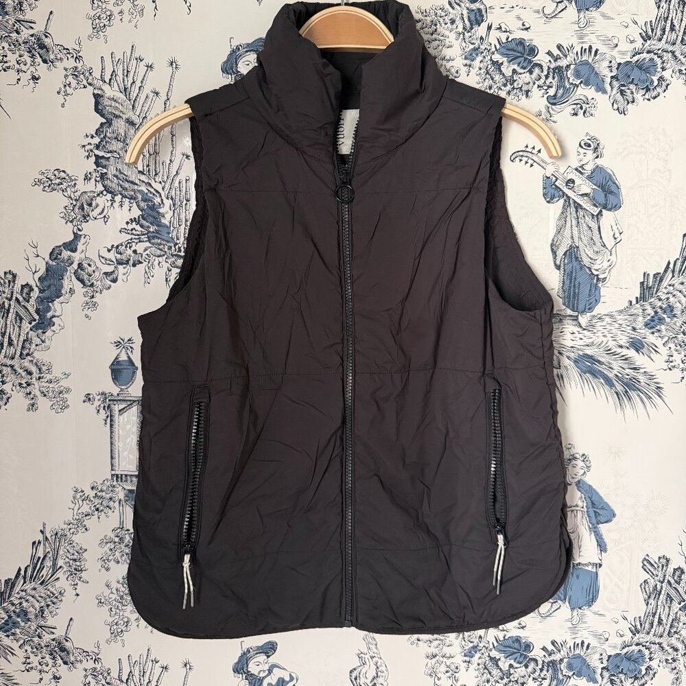 Vuori Black Insulated Vest Lightweight Zip Up Puffer Size Small